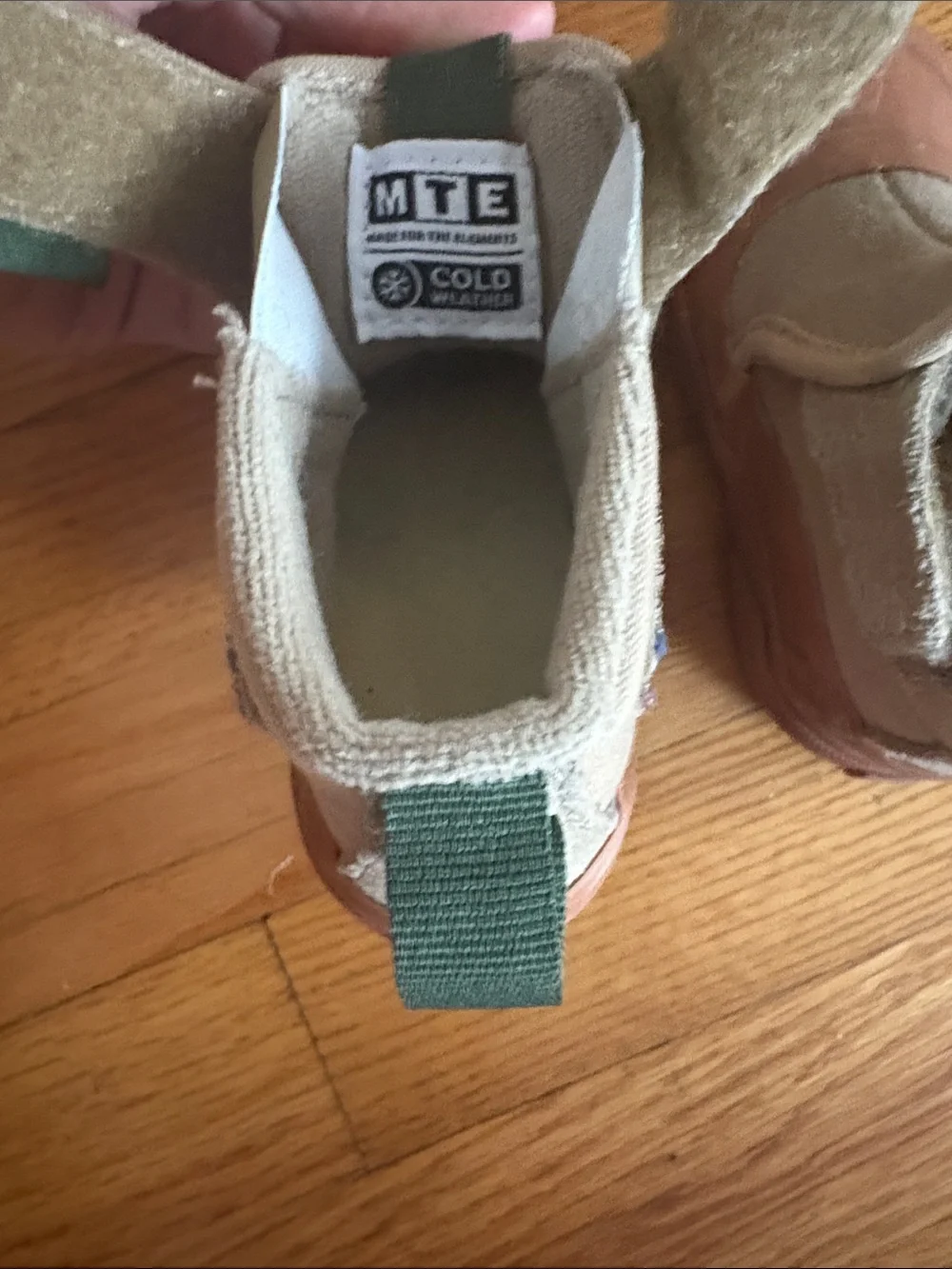 Vans Kids Brown & Tan Waterproof Slip-On Rain Boots